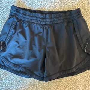 Athleta Shorts Size Medium Black